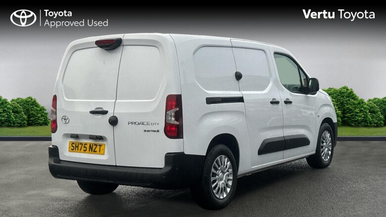 Toyota Proace City L2 Electric Icon Van 50kWh Auto